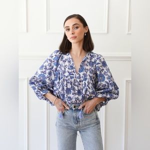 NWT Mille Charlie Top in Blue Floral